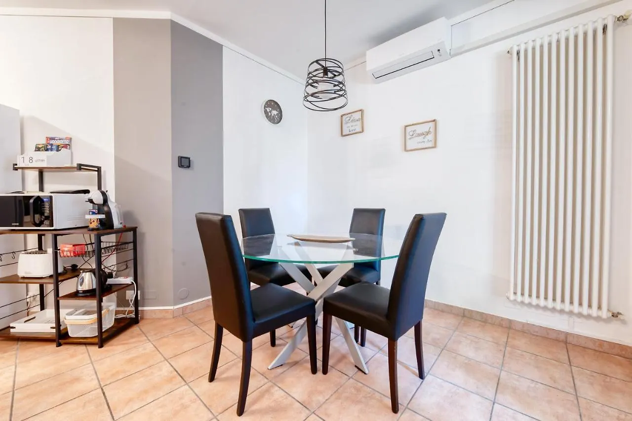 Appartamento Wolf House - Peschiera Holiday - Jacuzzi Privata Peschiera del Garda