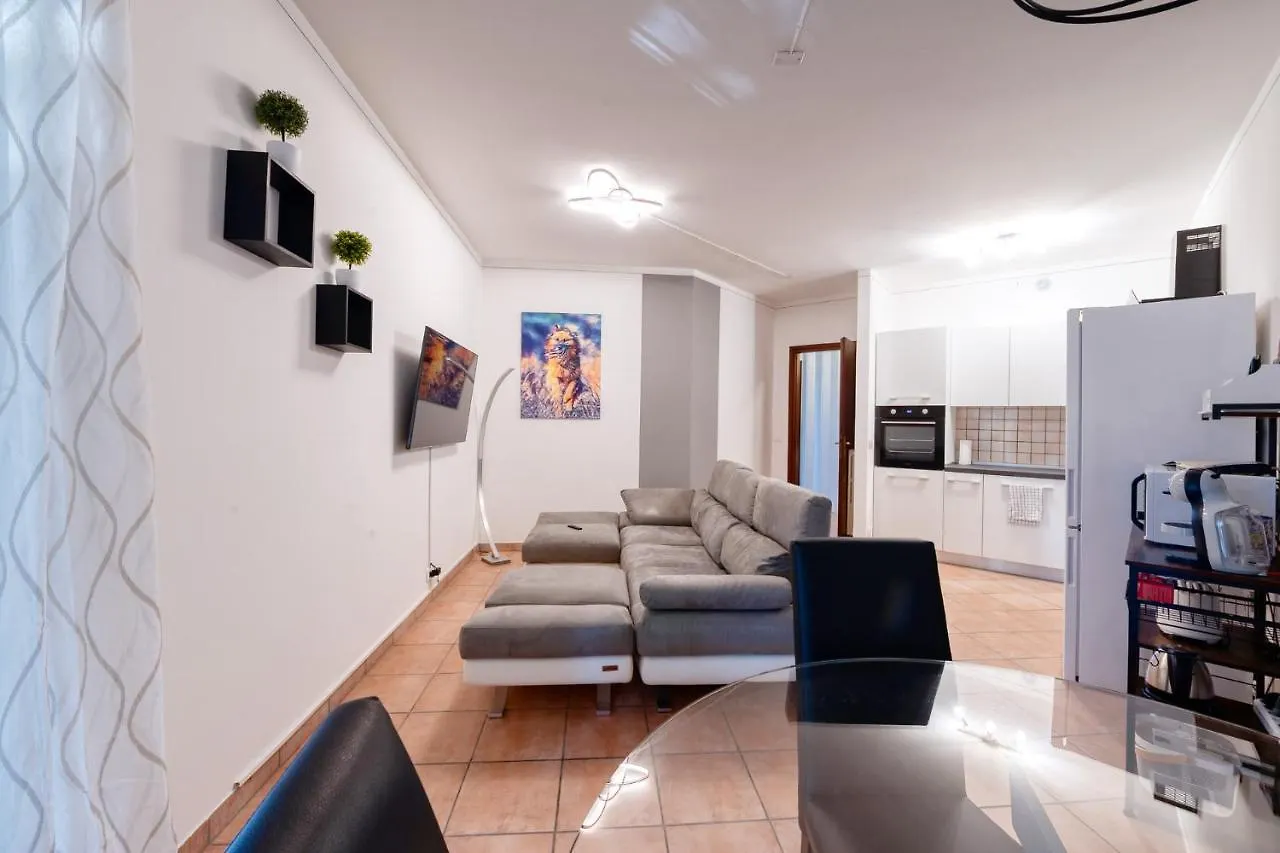 Appartamento Wolf House - Peschiera Holiday - Jacuzzi Privata Peschiera del Garda