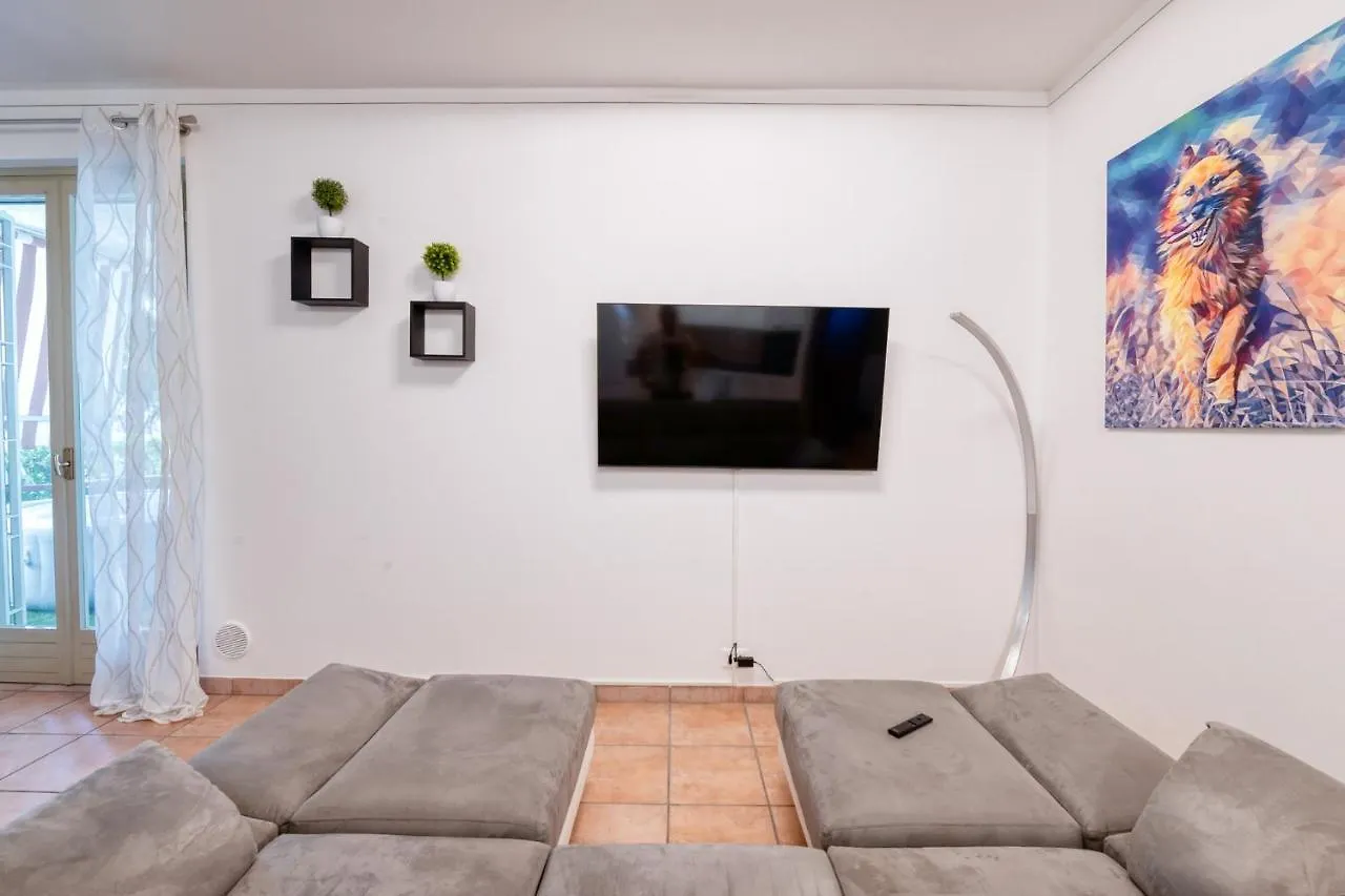 Wolf House - Peschiera Holiday - Jacuzzi Privata Peschiera del Garda Appartamento